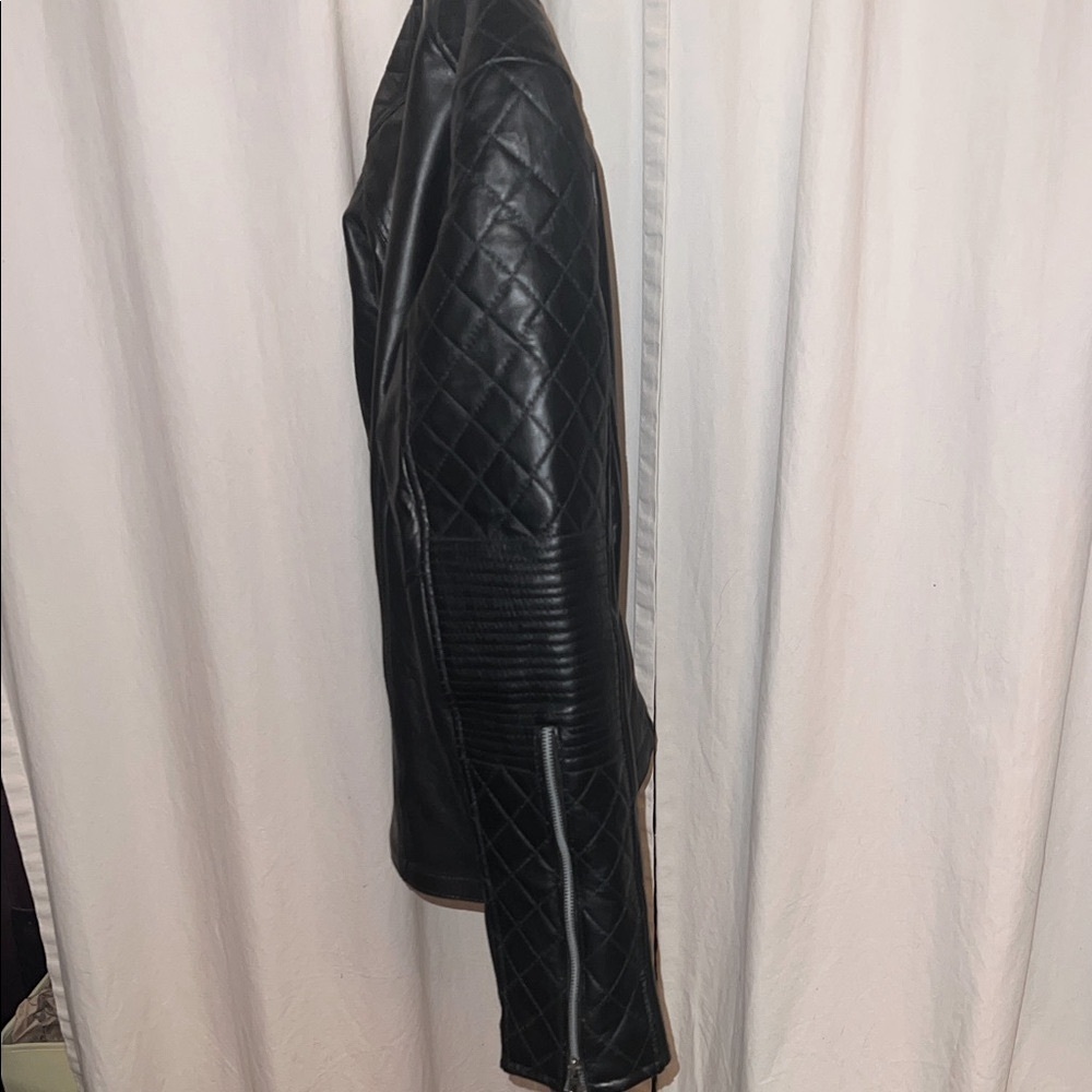 Men's Quilted Black Leather Bomber Jacket - Picture 5 of 13